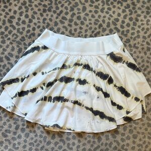 Lululemon Athletica Black and White Skater Skirt